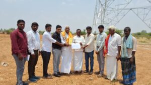 ವಿದ್ಯುತ್ ಮಾರ್ಗಕ್ಕೆ ಭೂಮಿ ನೀಡಿದ ರೈತರಿಗೆ ಸನ್ಮಾನ